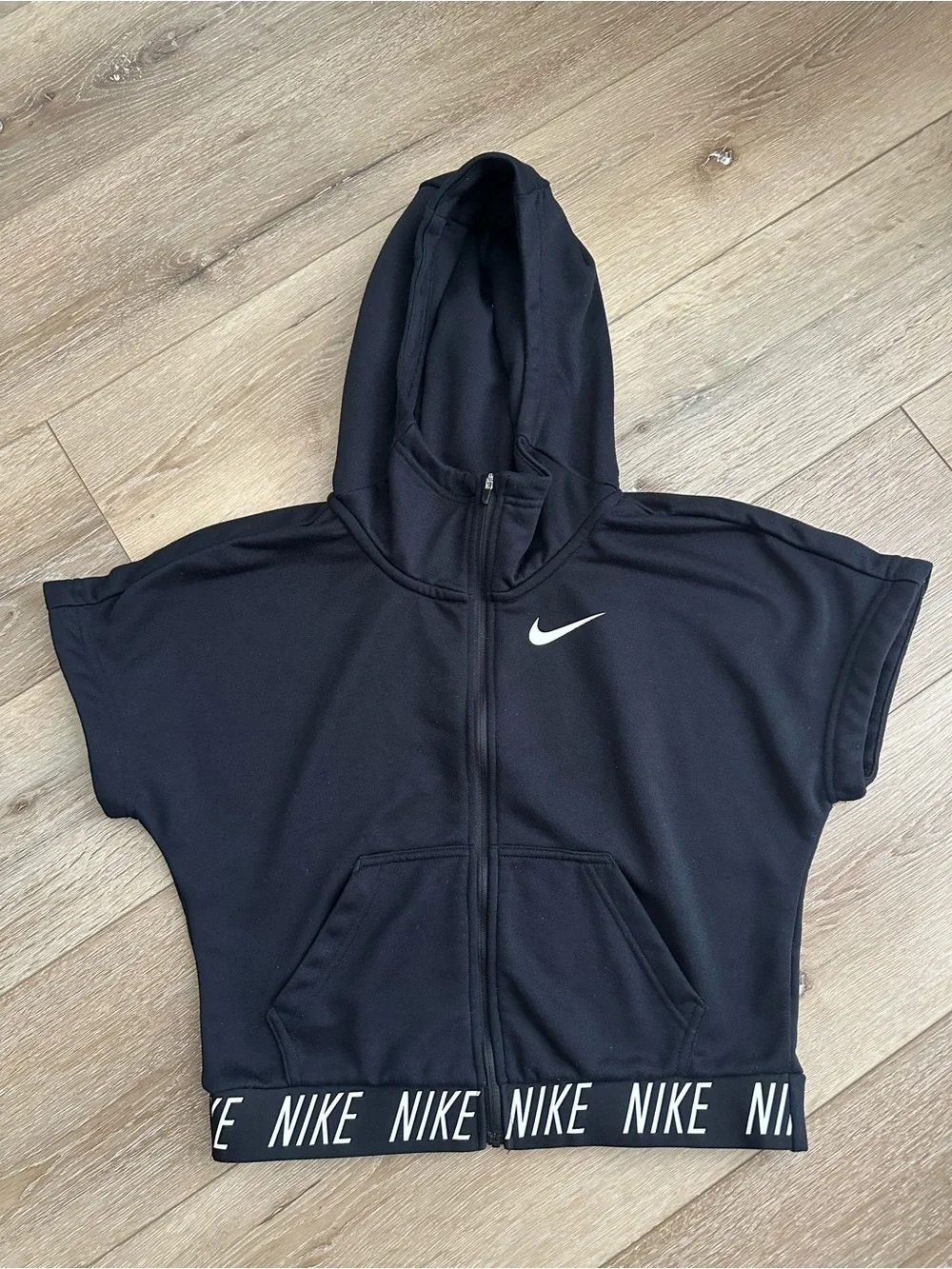 Nike hoodie medium